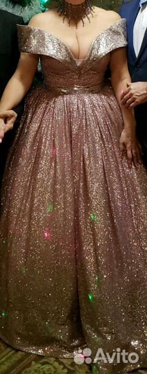 Роскошное бальное платье