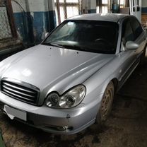 Hyundai Sonata 2.0 MT, 2006, битый, 644 600 км, с пробегом, цена 300 000 руб.