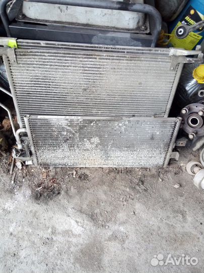 Радиатор кондиционера Mercedes W220 мерседес