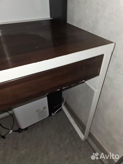 Компьютерный стол IKEA