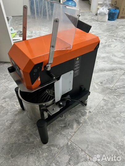 Миксер планетарный Apach Bakery Line APL10b