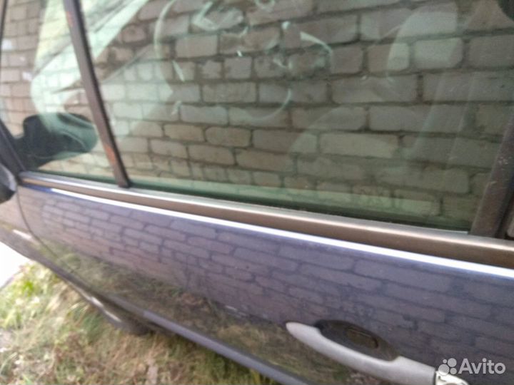 Бархотка, молдинг двери Рено Сценик 2 Renault Scen