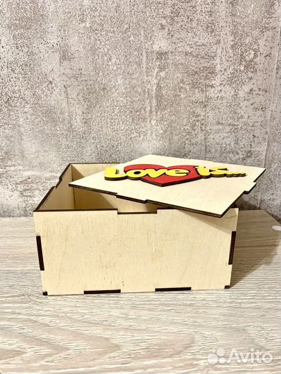 Коробка подарочная деревянная