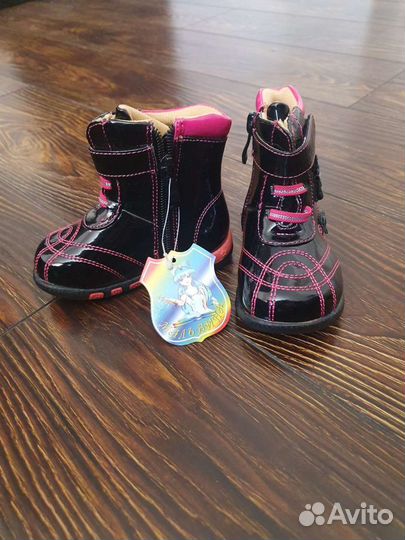 Новые ботинки