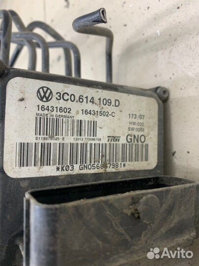 Блок abs Volkswagen Passat B6 седан BVY 2.0 бензин