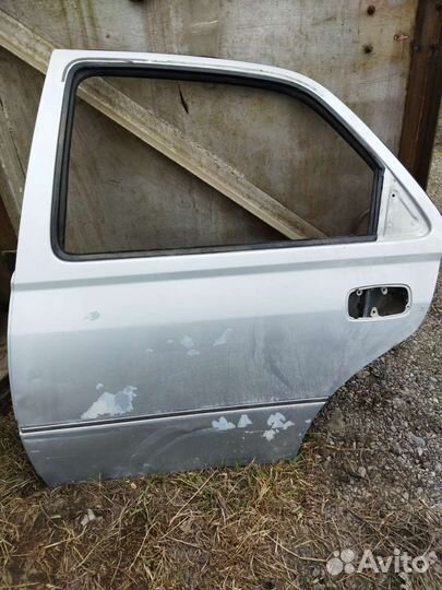 Дверь toyota vista