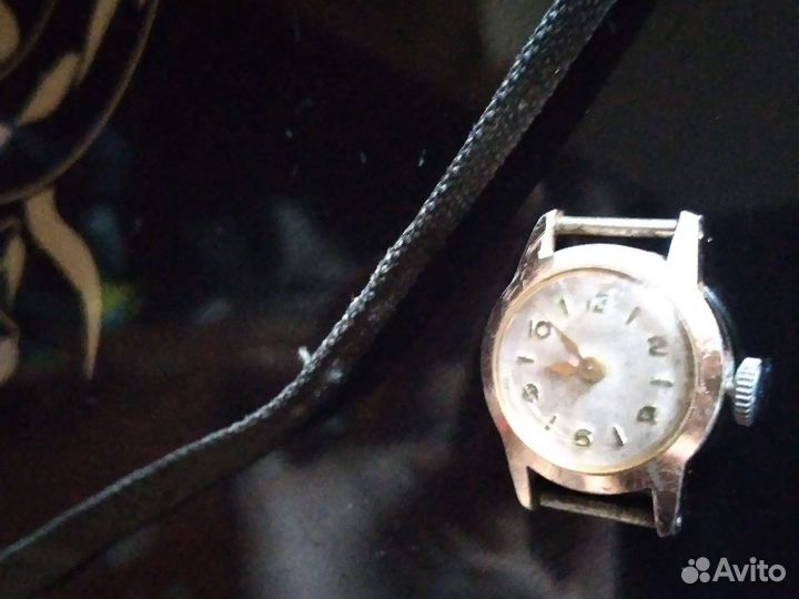 Часы наручные женские СССР