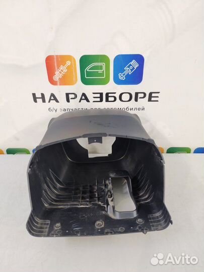 Кожух подрулевой Toyota Avensis T270 2ZR-FAE 2010