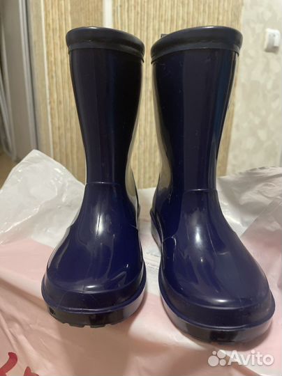Новые. Резиновые сапожки для мальчика 23