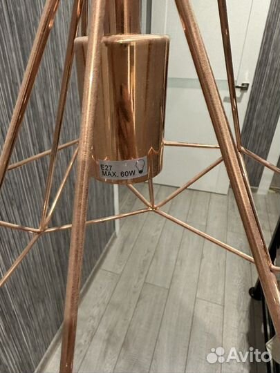 Люстра подвесная потолочная