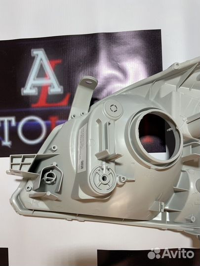 Корпуса фар Toyota Land Cruiser Prado 120