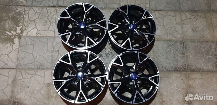 Литые диски на Ford Focus R15 5x108