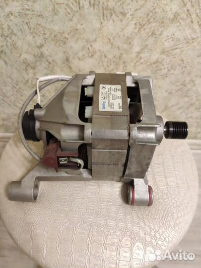 Двигататель стиральной машины Samsung F1043