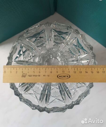 Хрустальная ваза