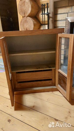 Шкаф витрина