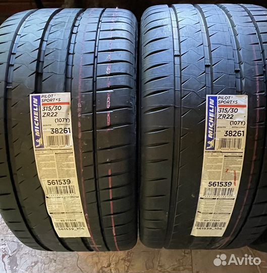 Michelin Pilot Sport 4 S 285/35 R22 и 315/30 R22 107Y
