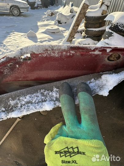 Капот на LADA priora