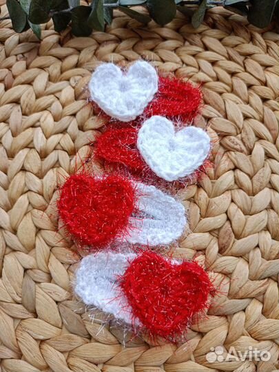 Вязанные заколки ручной работы