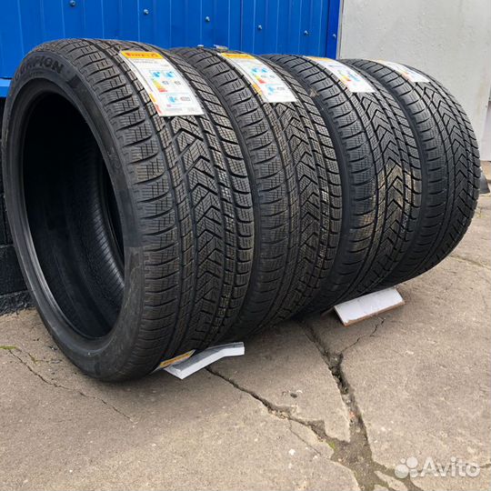 Pirelli Scorpion Winter 285/40 R22 и 325/35 R22 110V