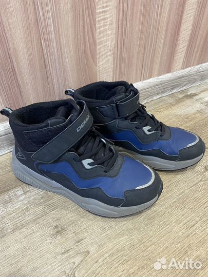 Кроссовки утепленные