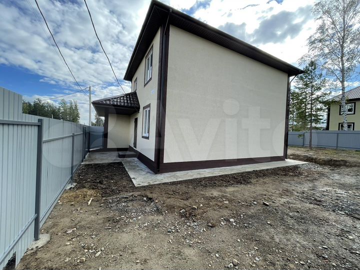 Дом 165 м² на участке 5 сот.