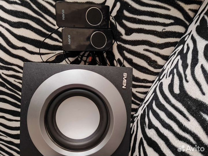 Акустические колонки и subwoofer