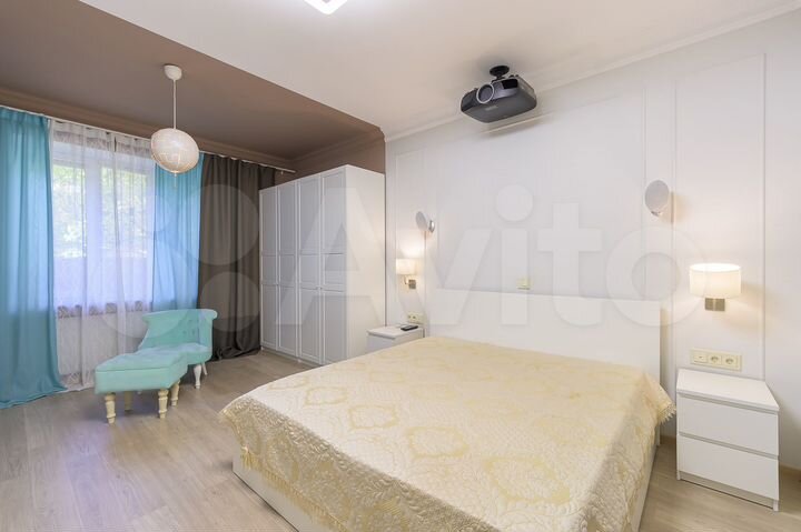 3-к. квартира, 111 м², 1/5 эт.