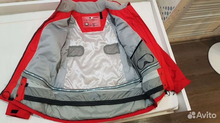 Куртка горнолыжная женская 44 размер