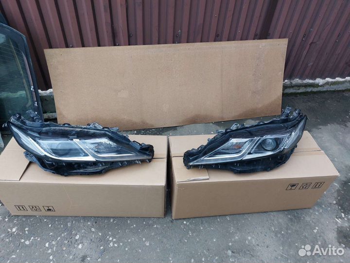 Фары от камри 70
