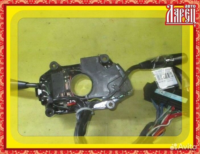 Переключатель поворотов Toyota Sprinter