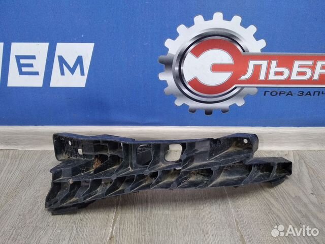 Кронштейн фары правой Haval F7