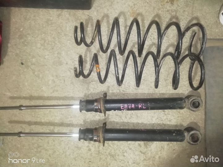 Задние стойки galant 8