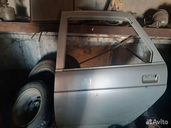 Дверь задняя ваз 2110-2112 в идеале