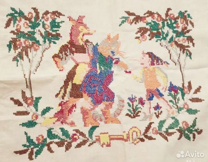 Антикварная вышивка крестиком