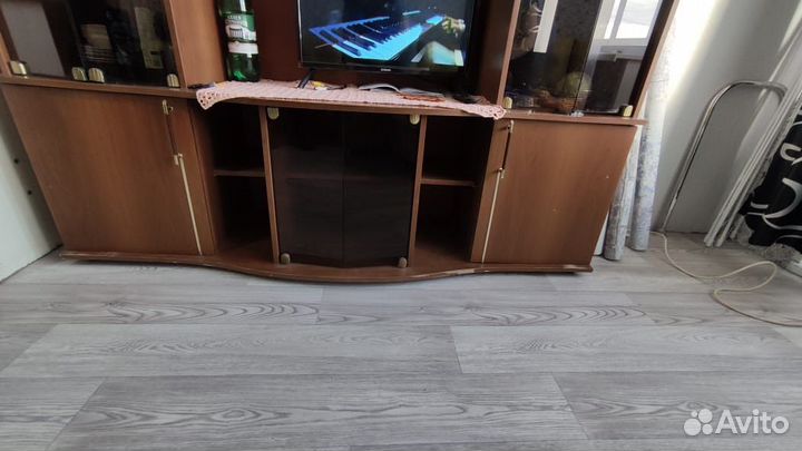 Стенка в гостиную