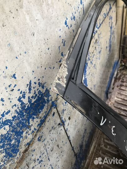 Дверь задняя левая Skoda Octavia Tour