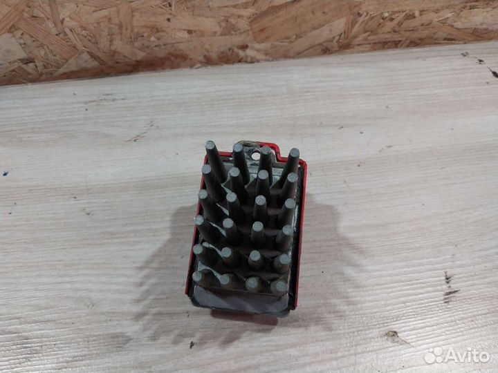 Резистор отопителя Audi A4 B5