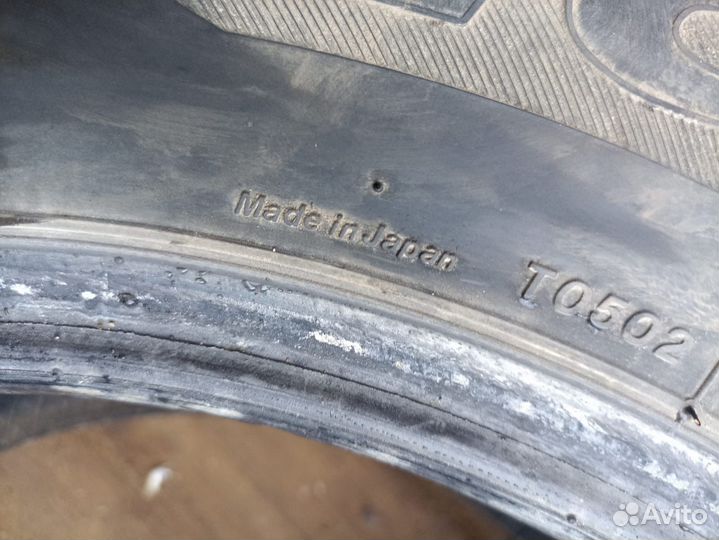 Bridgestone B700AQ 215/60 R16 95