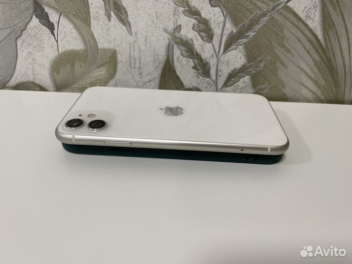 iPhone 11, 256 ГБ