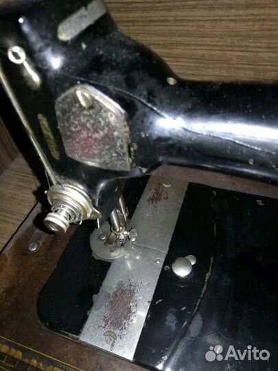 Швейная машина