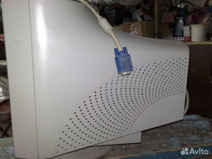 Монитор samsung (плоский экран)