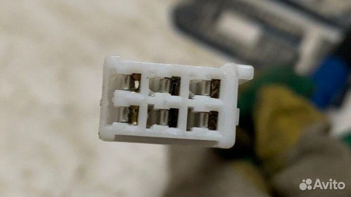 Амортизатор багажника задний левый Lexus Rx450H