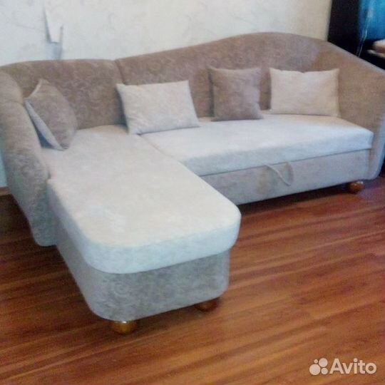 Перетяжка мягкой мебели