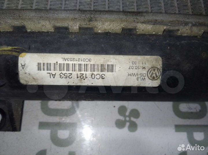 Радиатор охлаждения Volkswagen Passat B6 2.0TDI