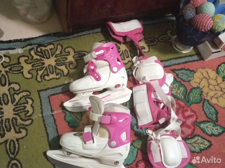 Коньки хоккейные детские