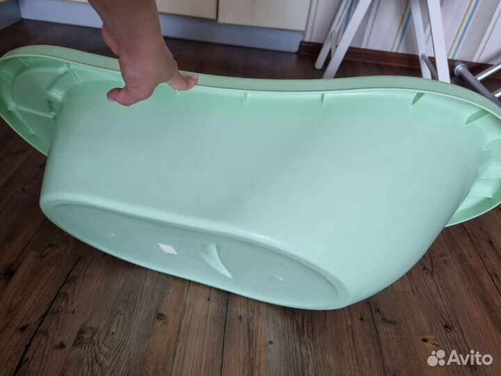 Ванночка для купания с подставкой