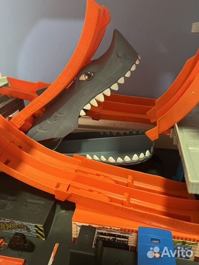 Трек Хот Вилс Акула