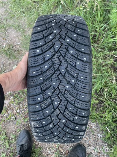 Pirelli Ice Zero 2 205/50 R17