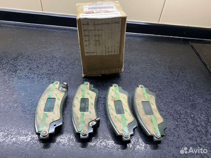 Колодки передние Toyota Corolla 97-05 Оригинал
