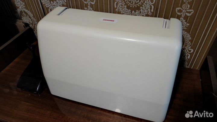 Швейная машинка Janome My Excel 1221